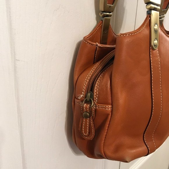 Barbara Milano Leather Shoulder Bag - Picture 7 of 14